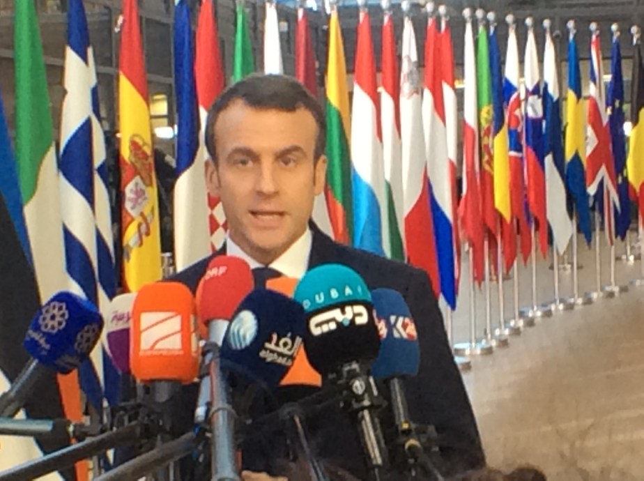 7ADE8198-E513-48F6-A95E-A59F8B0DBE70