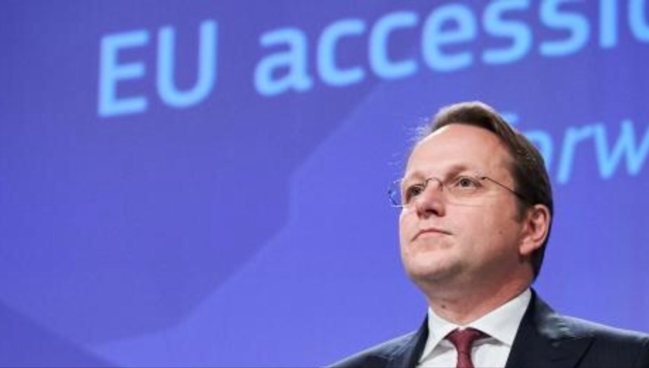 EU Enlargement or “perpetuum mobile”&nbsp;curse